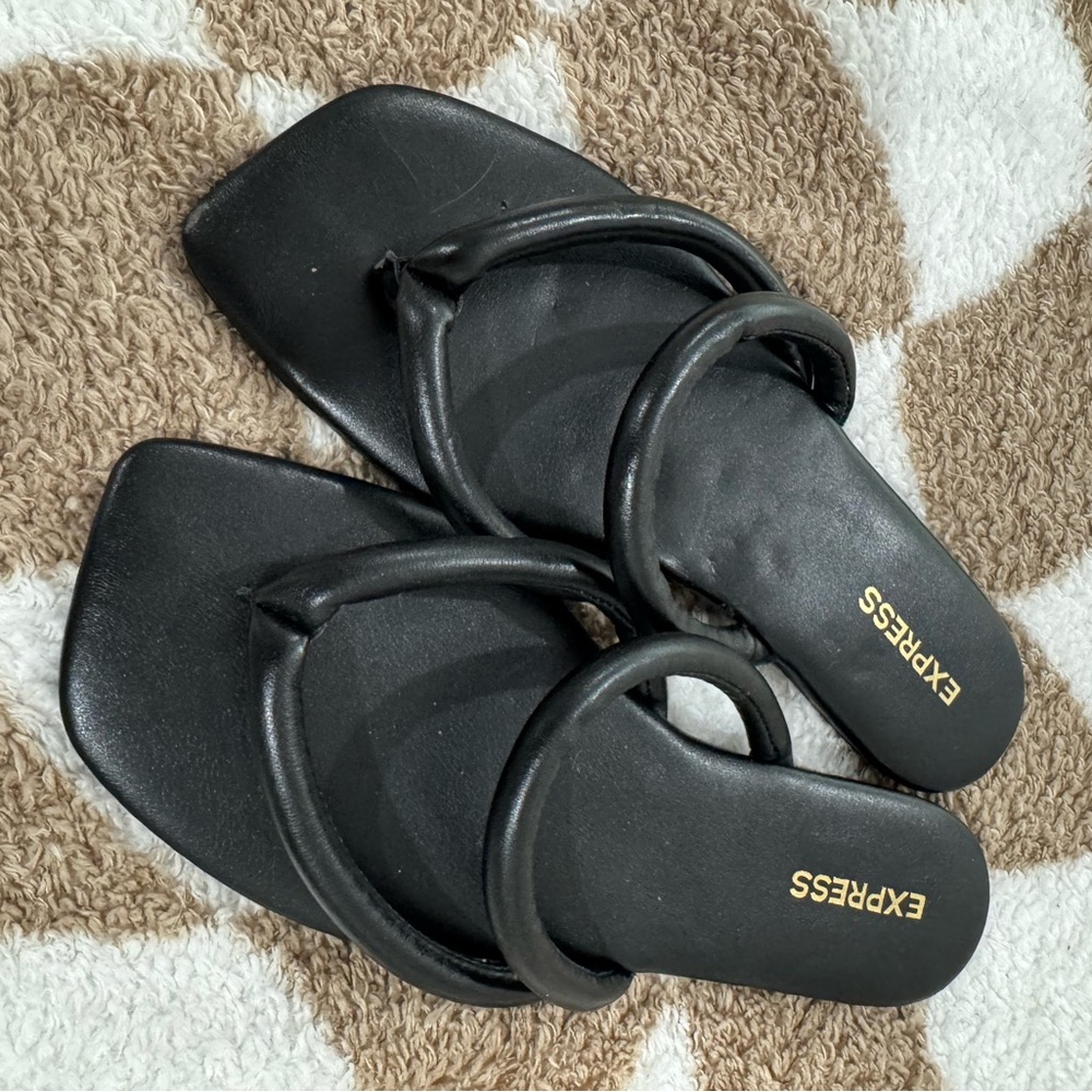 Express Women's Black Square Toe Tube Strap Sandals Flip Flops size 6